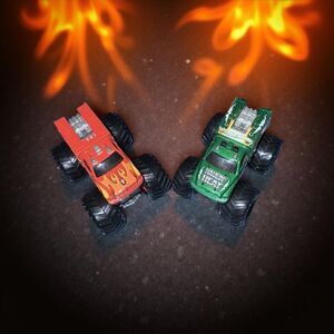 Y2K Hot Wheels Monster Jam Haulin Heat & Backdraft Die Cast  Monster Trucks 1:64